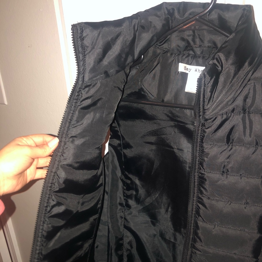 Vest - Picture 3 of 5